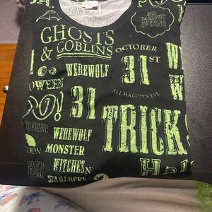 LuLaRoe Men’s Black and Green Halloween Long Sleeve Tee -